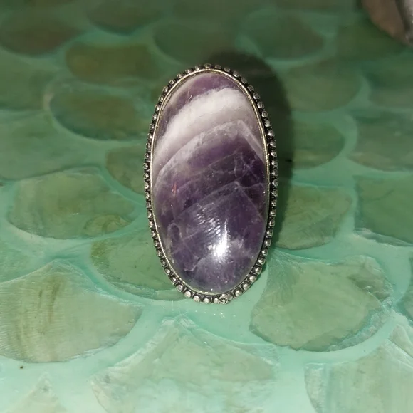 Large Chevron Amethyst Statement Ring 💍 - Picture 5 of 6